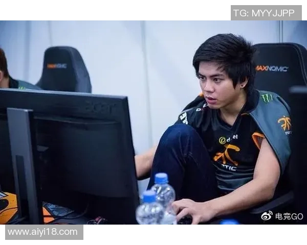 深度对话：李伟在DOTA2世界中的成长与挑战之路