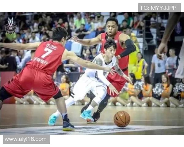 广州篮球队的奋斗与荣耀：一段不平凡的突破之路纪实